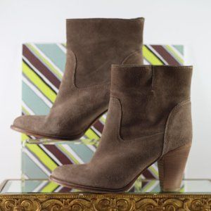 Vera Pelle Suede Leather Ankle Boots